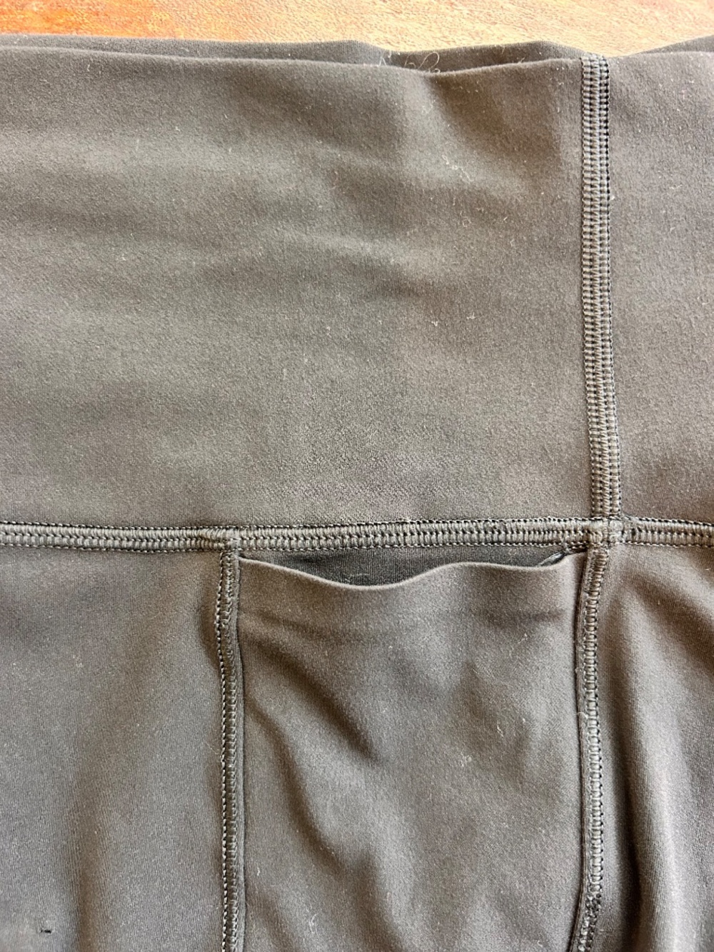 Black Vuori Athletic Leggings - Picture 8 of 9